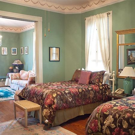 Arbor House Suites Bed And Breakfast San Antonio Extérieur photo