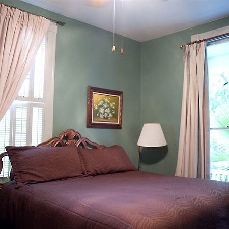 Arbor House Suites Bed And Breakfast San Antonio Extérieur photo
